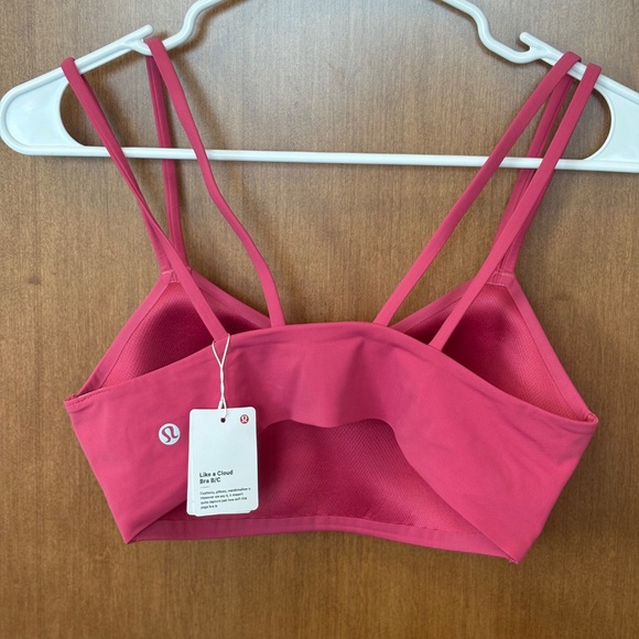 Lululemon Like A Cloud  Bra, Sz 8  SZ 4 B/C.  NWT RBCO - Picture 2 of 6